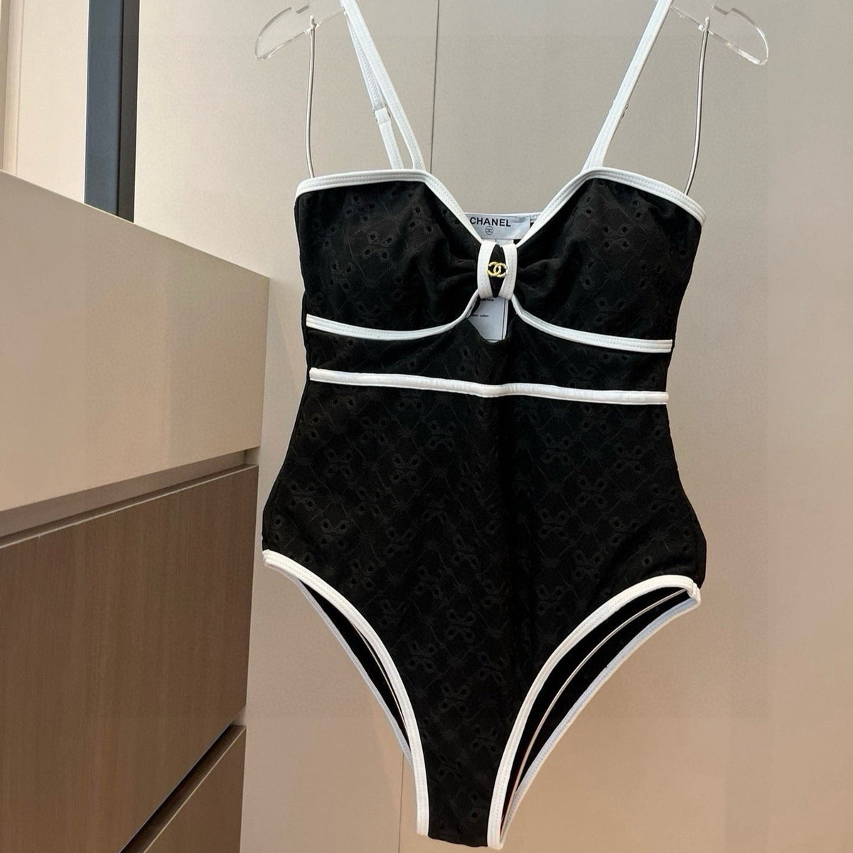 CC BIKINI SWIMSUIT SET IN BLACK AND WHITE TRIM 594785