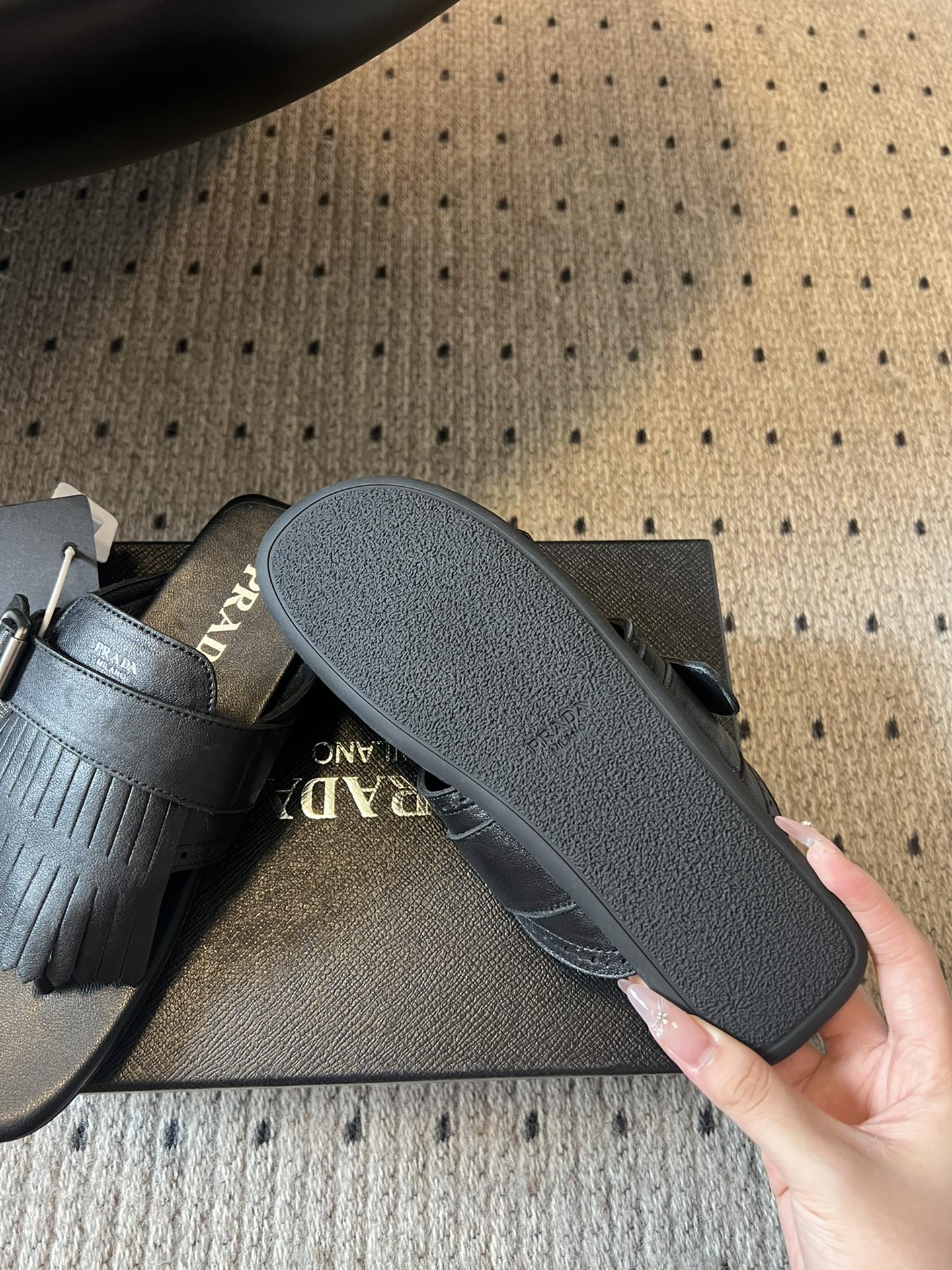 PRADA 25S SHUFFLE LEATHER THONG SANDALS IN BLACK CALFSKIN