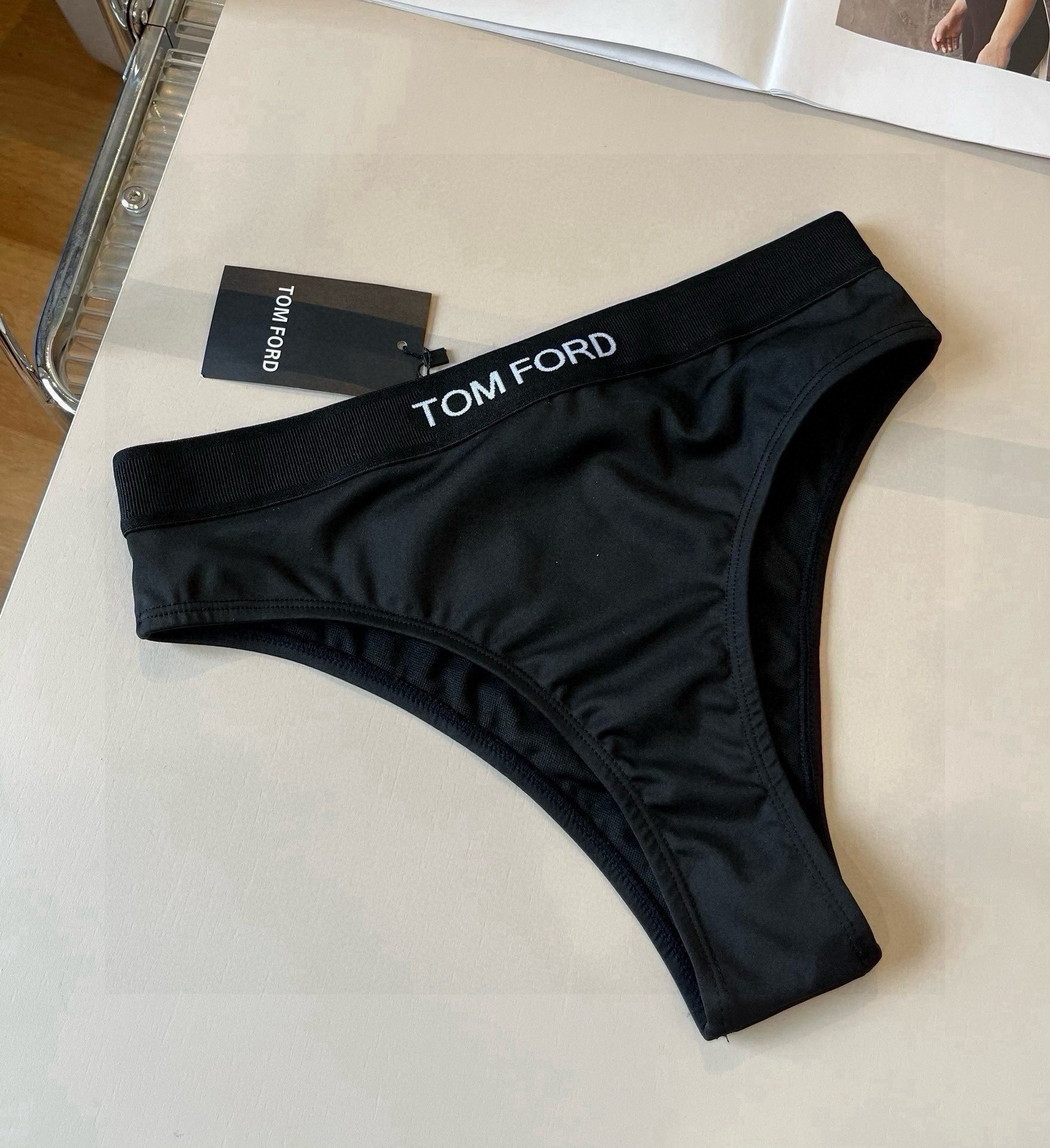 TOMFORD BIKINI 25S TWO PIECE 745914