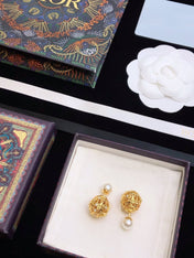 CD TRIBALES PEARL GOLD DIAMOND EARRINGS