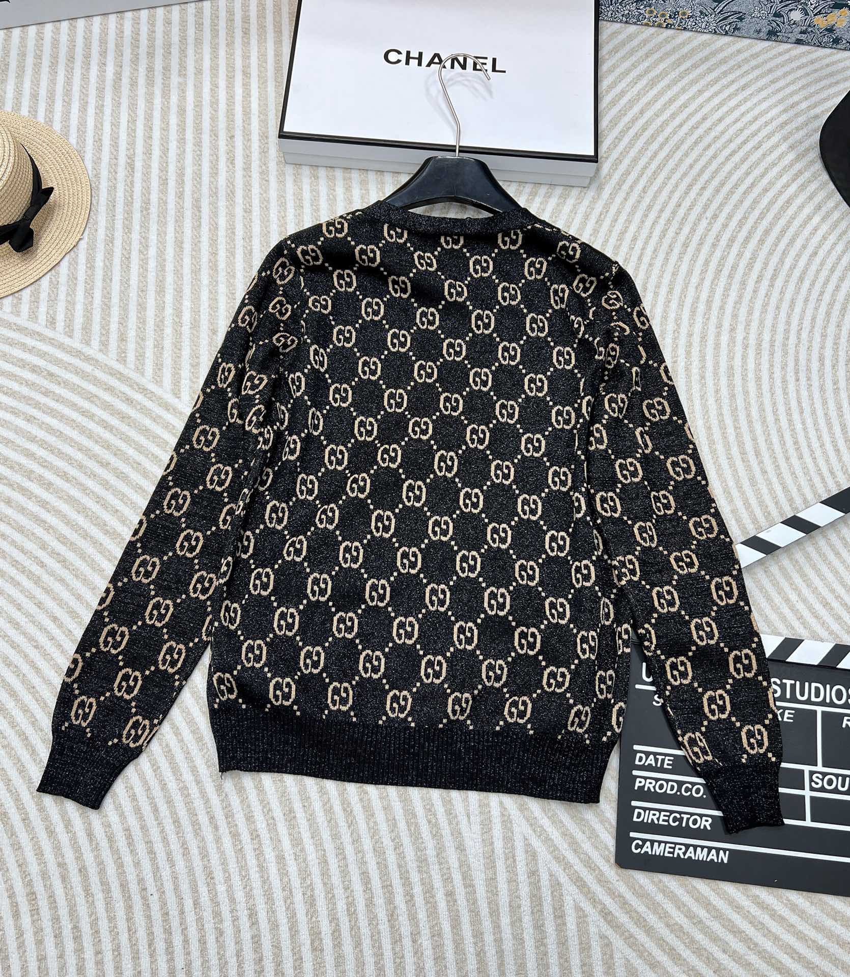 GG V-Neck Long Sleeve Cardigan Black Beige Monogram