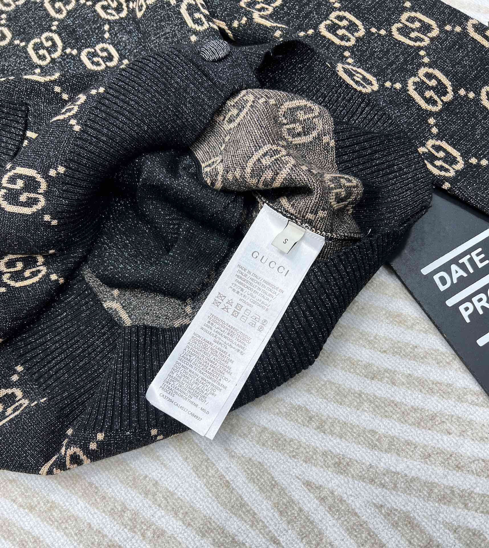 GG V-Neck Long Sleeve Cardigan Black Beige Monogram