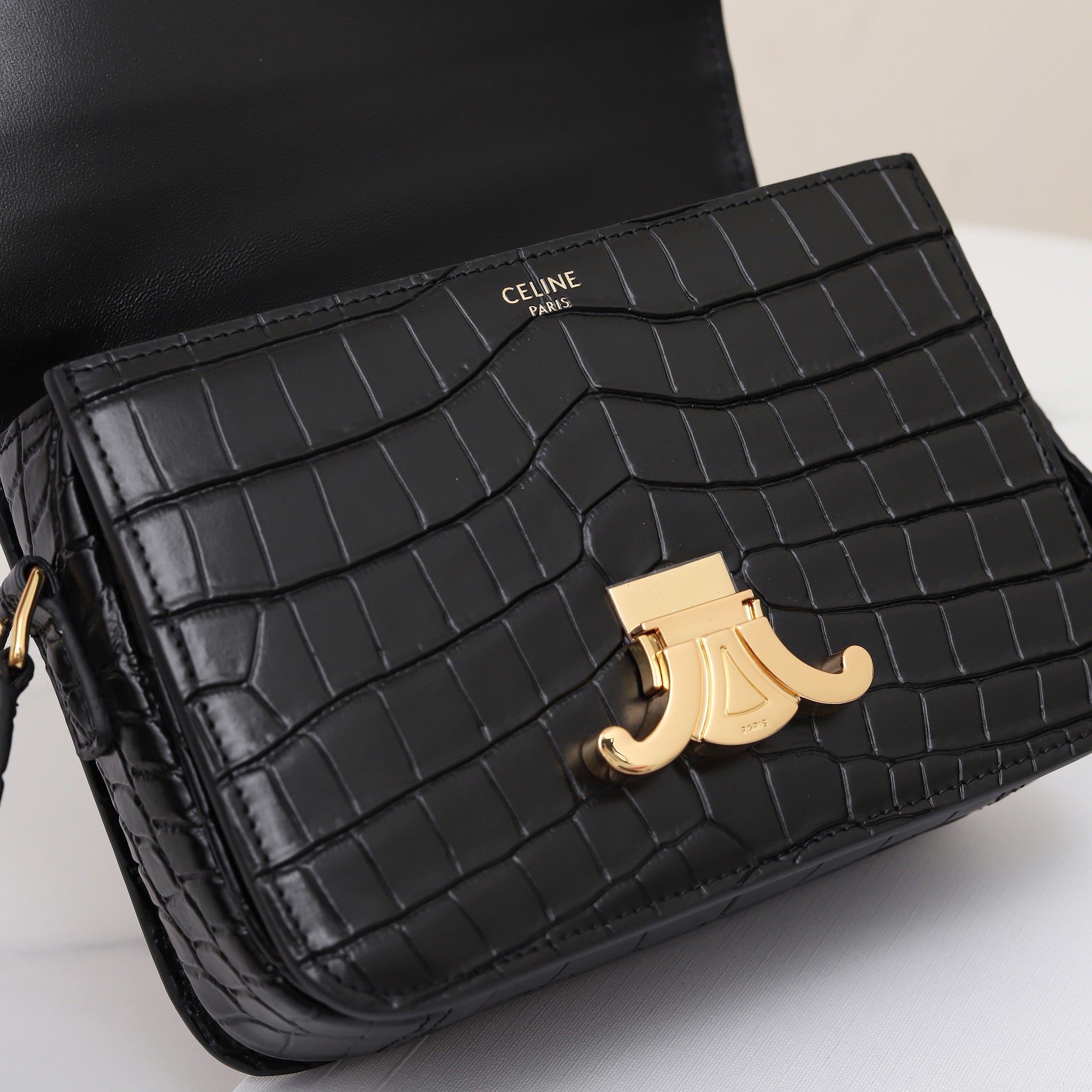 TRIOMPHE TEEN 18 BLACK ALLIGATOR SKIN