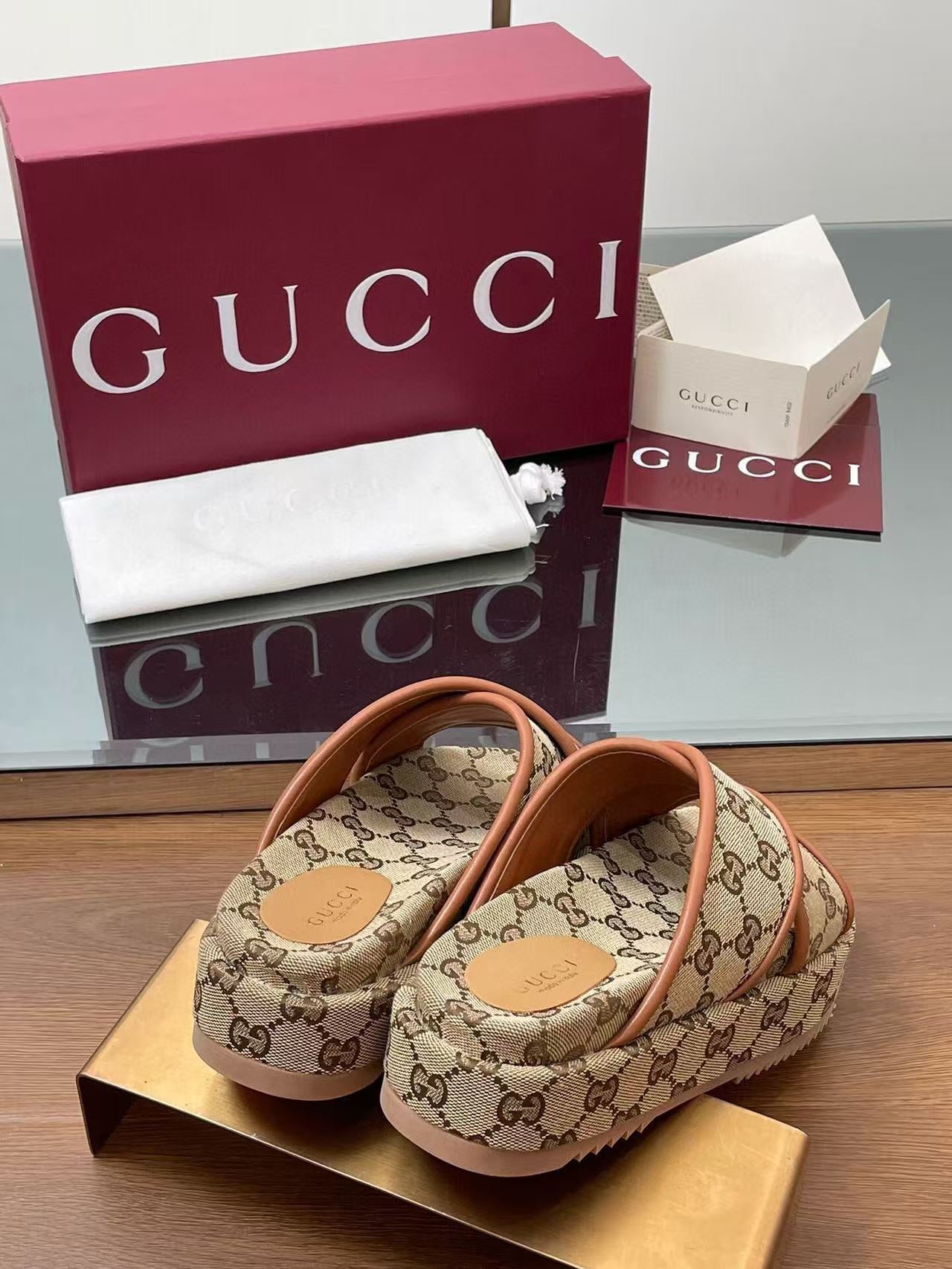 GG PLATFORM SANDALS IN BEIGE AND DARK BROWN GG CANVAS