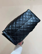 CC 25 HANDBAG IN BLACK 40 GRAINED CALFSKIN GOLD HARDWARE