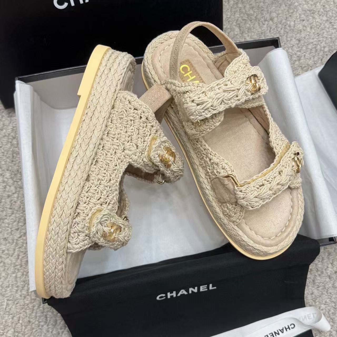 CC FOOTWEAR – BEIGE BRAIDED RAFFIA SANDALS