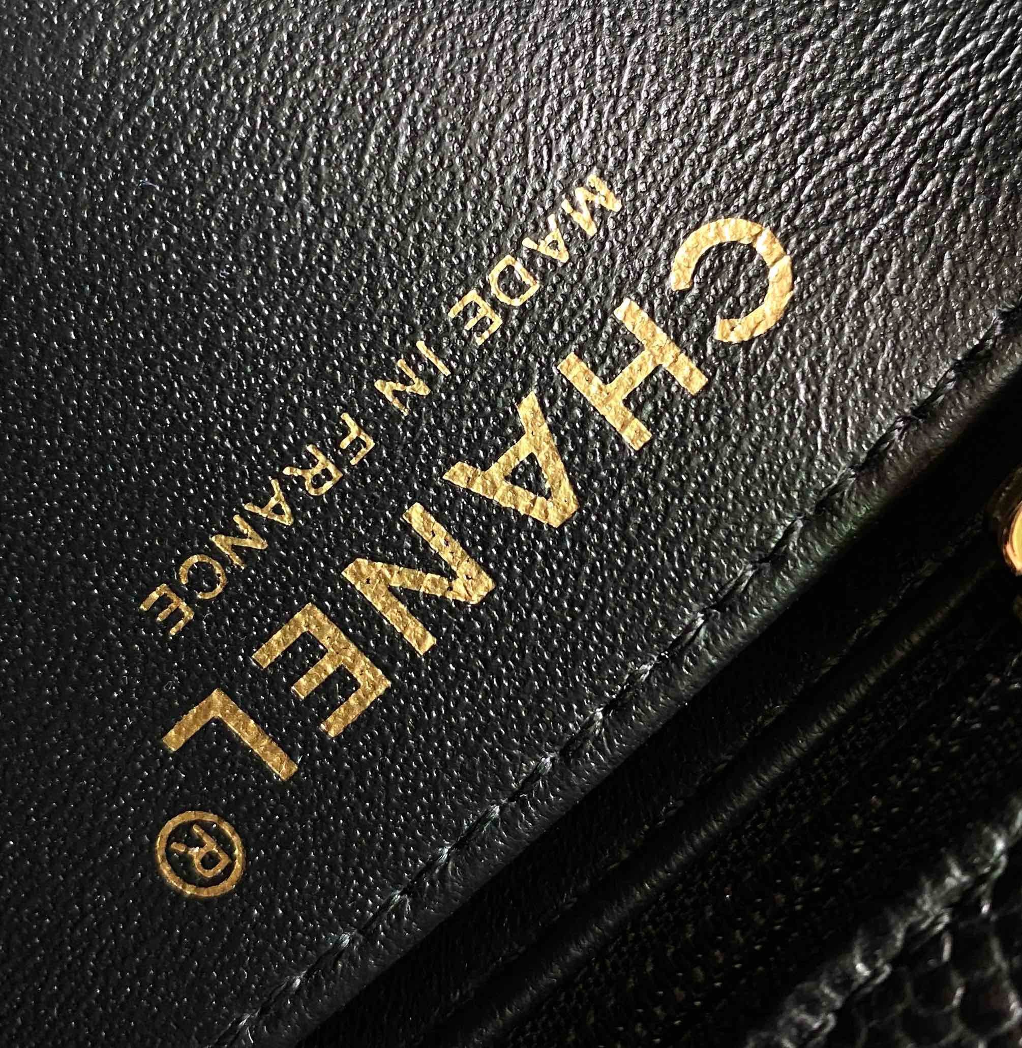 MINI RECTANGLE FLAP BAG 20CM BLACK CAVIAR GOLD HARDWARE