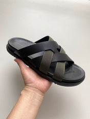 HM SLIDES IN BLACK AND DARK GREEN FABRIC