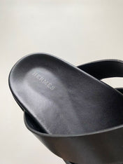 HM SLIDES IN BLACK AND DARK GREEN FABRIC