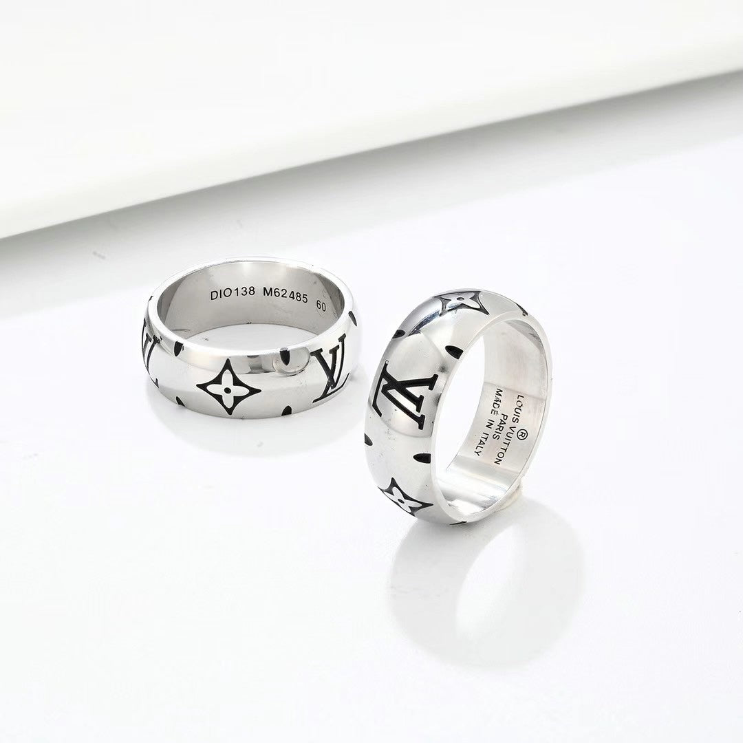 LV SILVER MONOGRAM RING