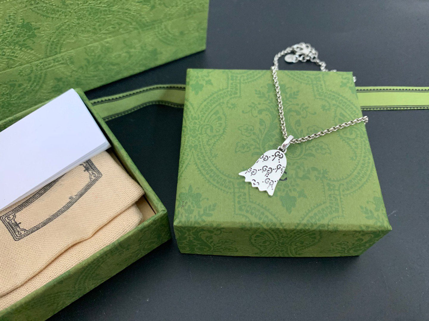 GG GHOST RED NECKLACE