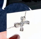 GRA SILVER DIAMOND NECKLACE