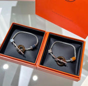 HM BLACK CIRCLE SILVER BRACELET