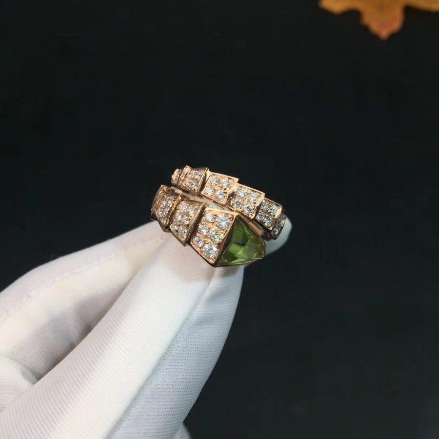 bulgari-serpenti-viper-one-coil-ring-in-18-kt-rose-gold-set-with-peridot-elements_1_0a229ff2-9b3d-4cd1-a703-3dfe4b4ecf6b.jpg