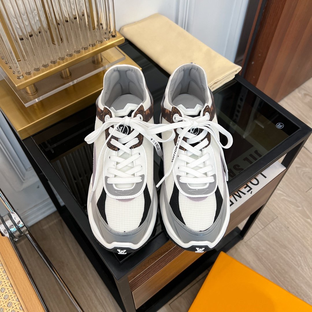 LV RUN 55 SNEAKER WHITE GRAY