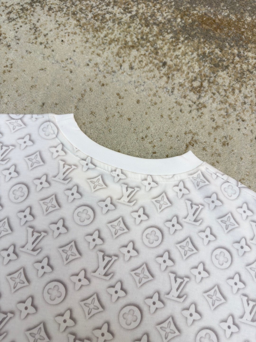 LV 25S SHORT-SLEEVE T-SHIRT 592304