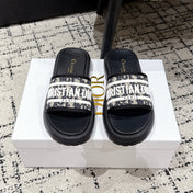 DIOR SLIDES 25S IN BLACK LAMBSKIN AND FABIRC WITH BRAND LOGO STYLE 3