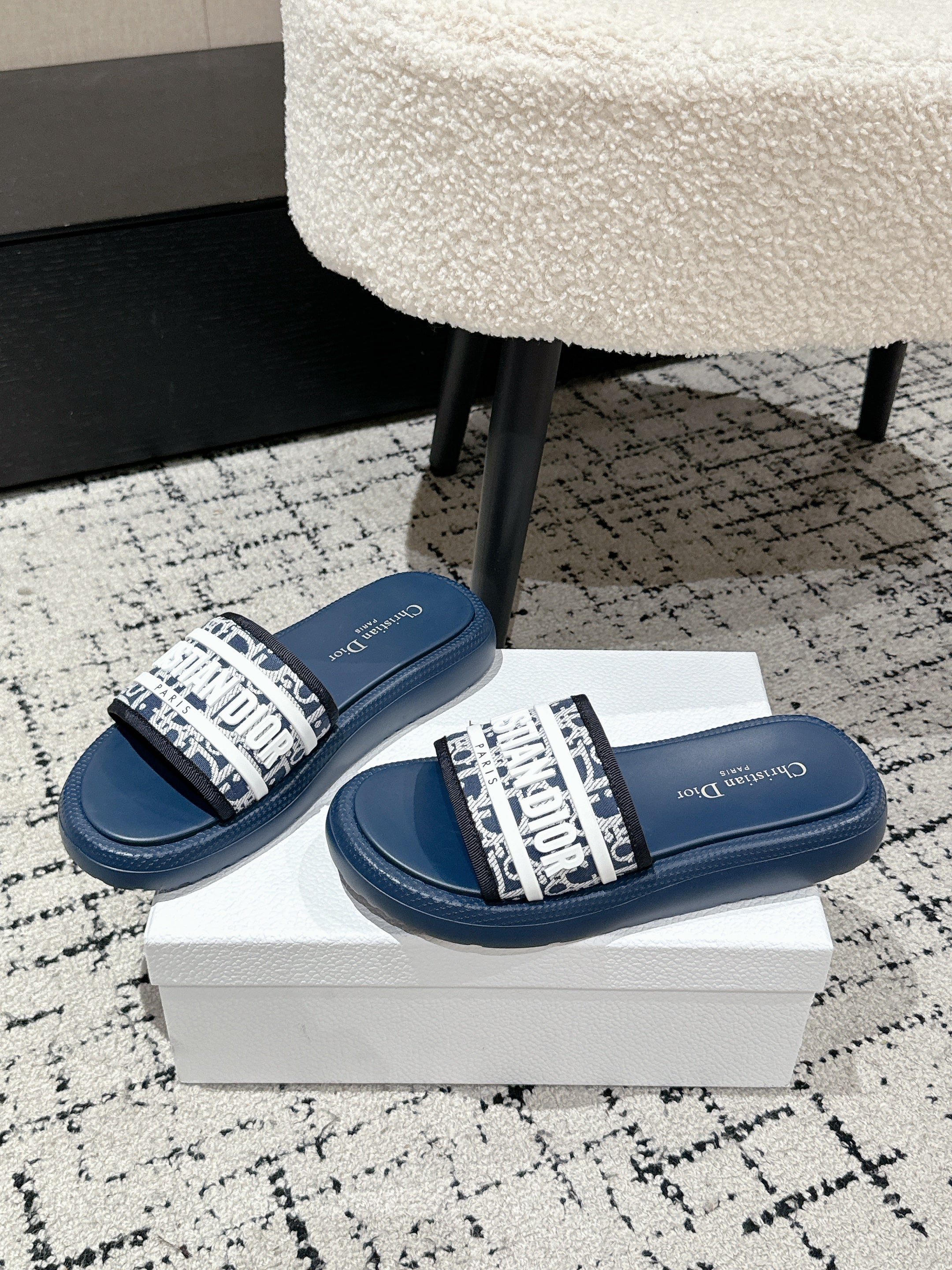DIOR SLIDES 25S IN DUSTY NAVY BLUE LAMBSKIN AND FABIRC WITH BRAND LOGO STYLE 2