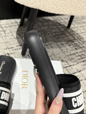 DIOR SLIDES 25S IN BLACK LAMBSKIN AND FABIRC WITH BRAND LOGO STYLE 1