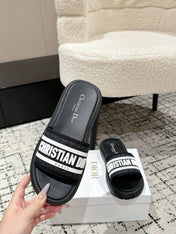 DIOR SLIDES 25S IN BLACK LAMBSKIN AND FABIRC WITH BRAND LOGO STYLE 1