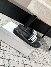 DIOR SLIDES 25S IN BLACK LAMBSKIN AND FABIRC WITH BRAND LOGO STYLE 1