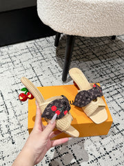 LV CHERRY HIGH HEELS 25S IN BEIGE RAFFIA WITH BOW STYLE 13