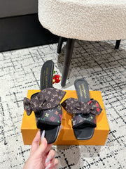 LV CHERRY HIGH HEELS 25S IN BLACK CALFSKIN WITH BOW STYLE 12