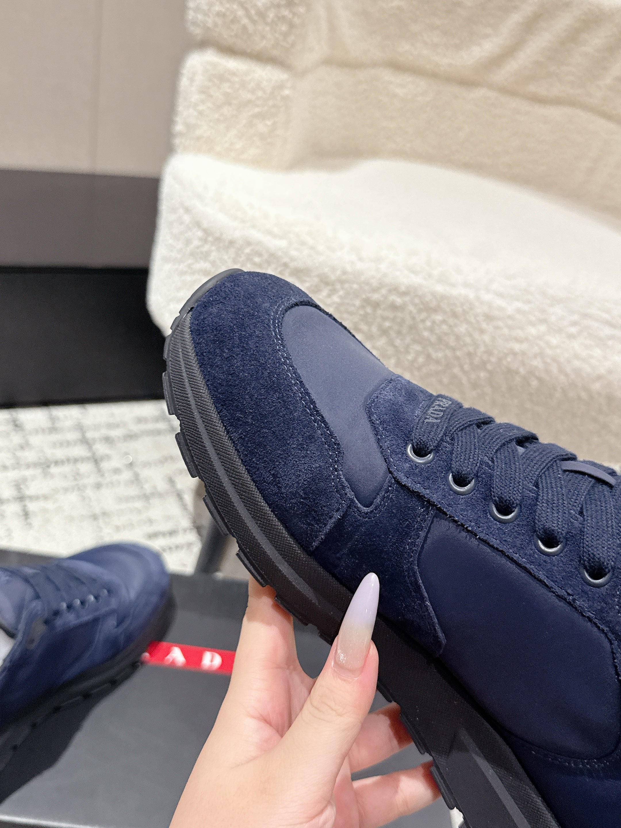 PRADA 25S MEN SNEAKERS LOGO IN NAVY BLUE NUBUCK AND CANVAS