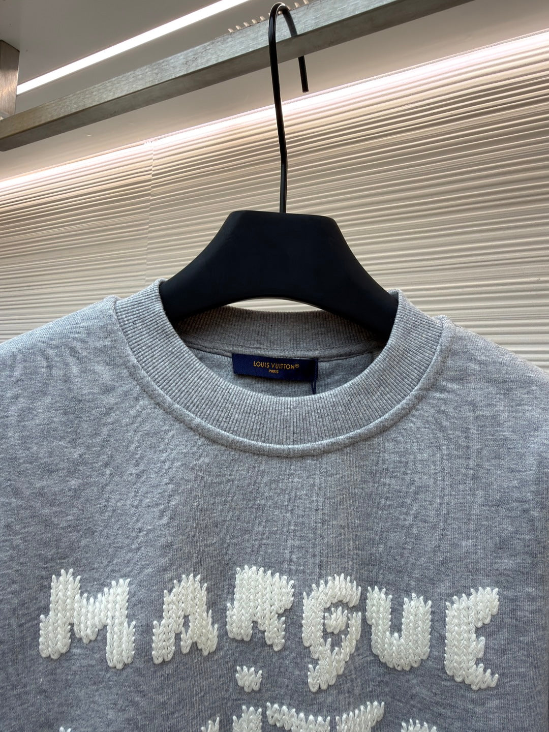 LV 25S SWEATSHIRT 592306