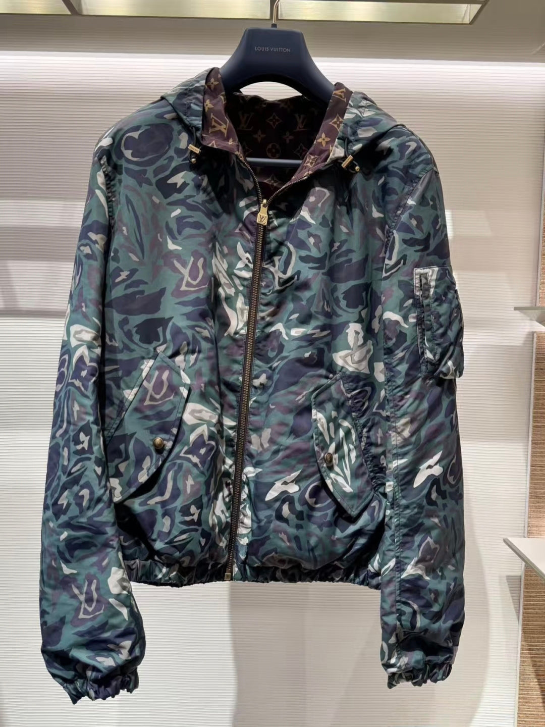 LV 25S HOODED JACKET 0159