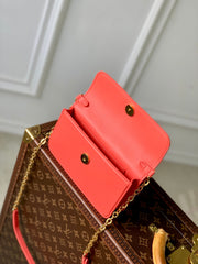 WALLET ON CHAIN BLOOM 20 IN SWEET CORAL CALFSKIN
