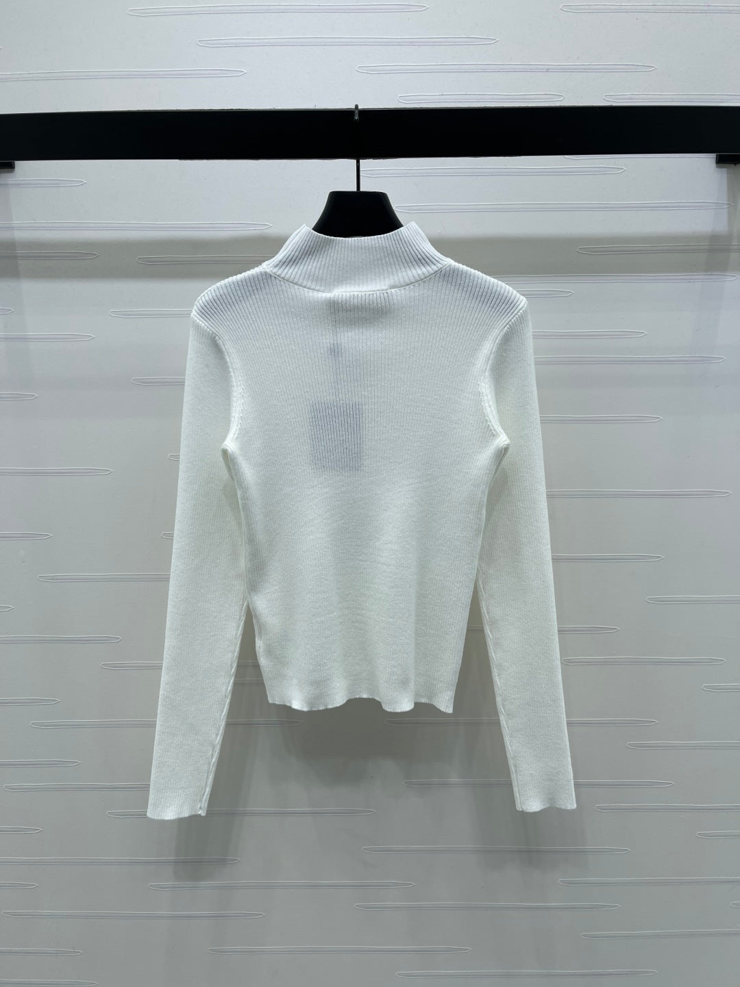 LV 25S LOGO-EMBROIDERED SWEATER 0088