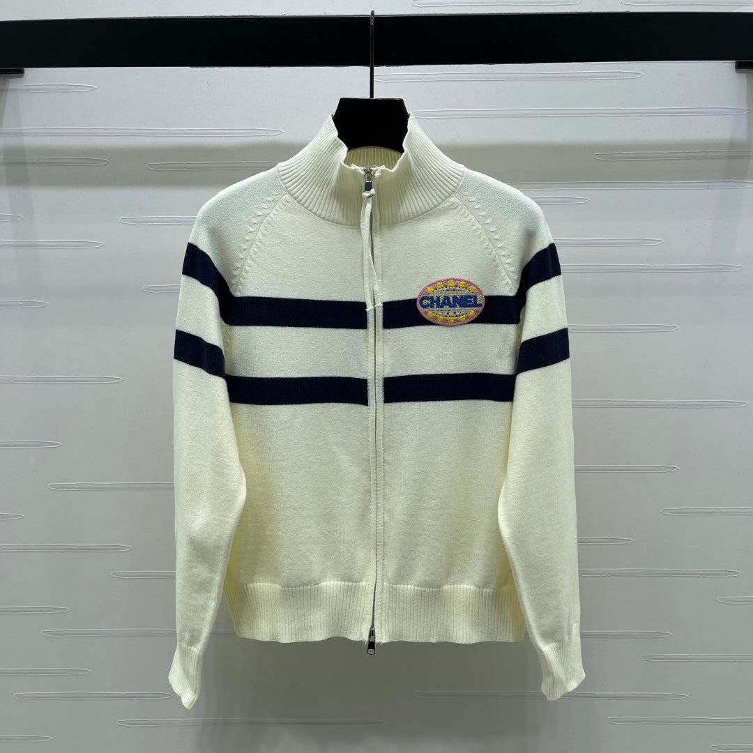 CHANEL 25S STAND-COLLAR CARDIGAN 282