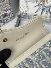 DIOR 25S SADDLE JASMINE GUSSET CARD HOLDER 10 IN LIGHT BLUE OBLIQUE JACQUARD CANVAS