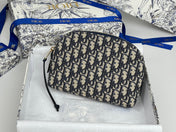 DIOR 25S 30 MONTAIGNE CLUTCH BAG 24 IN BLUE DIOR OBLIQUE JACQUARD