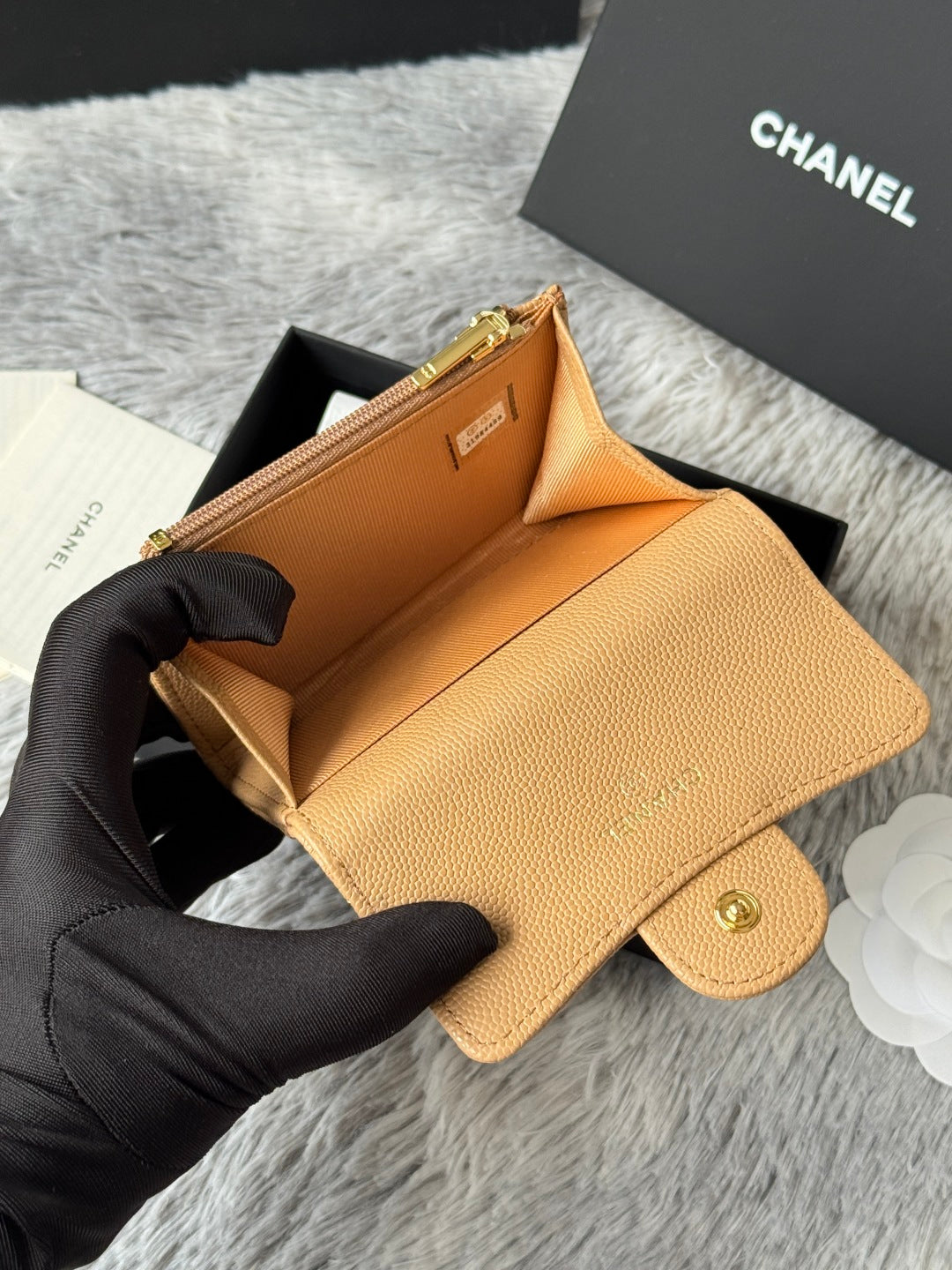 CHANEL 25S CLASSIC FLAP CARD HOLDER 11 IN GOLDEN CARAMEL CAVIAR GOLD HARDWARE