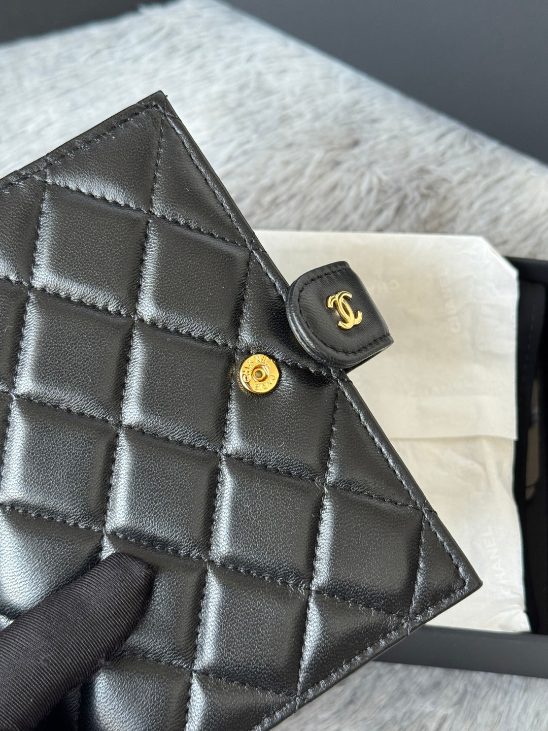 CHANEL 25S MULTI PURPOSE PASSPORT WALLET 15 IN BLACK LAMBSKIN GOLD HARDWARE