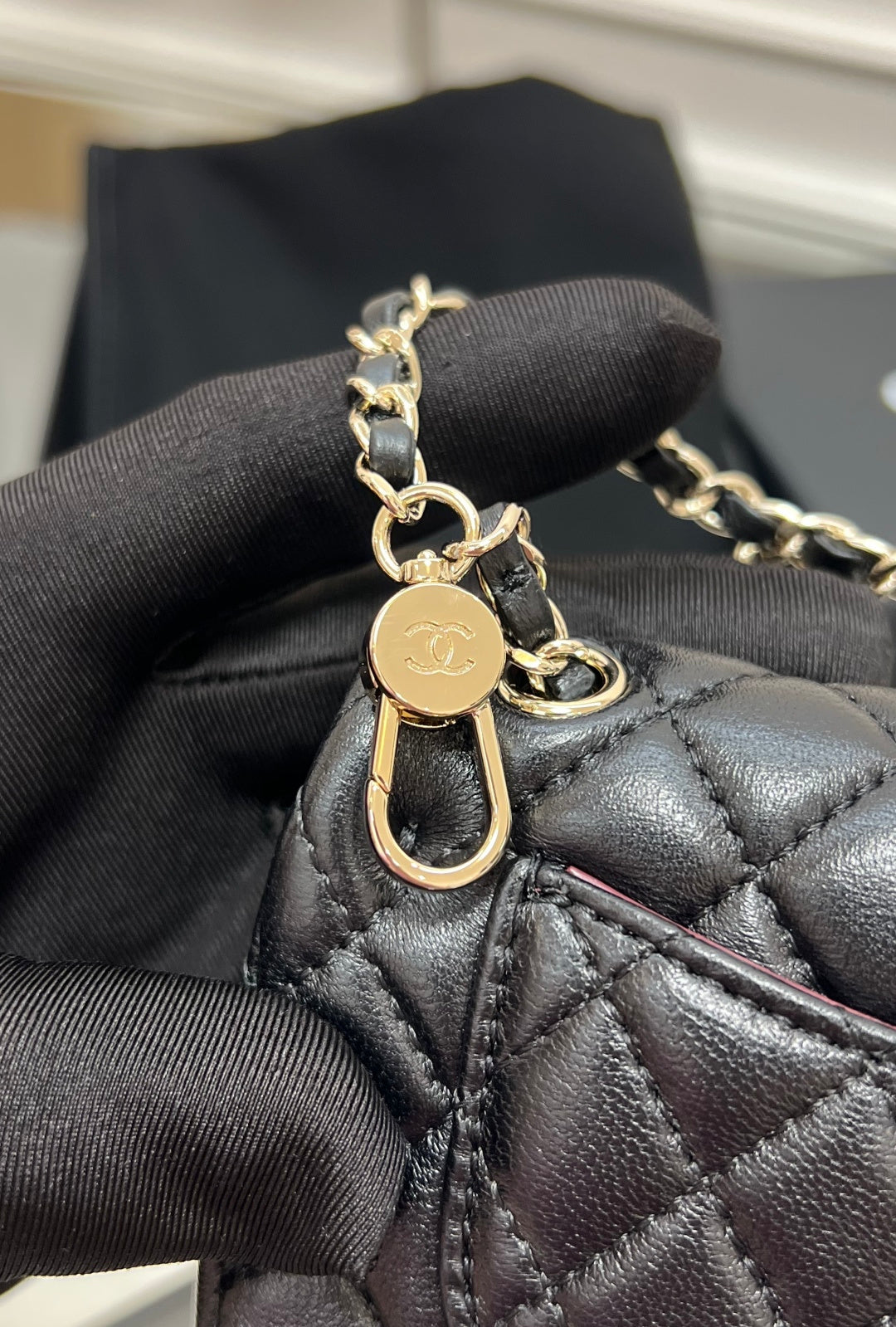 CHANEL 25S FLAP CHARM BAG 13 IN BLACK LAMBSKIN