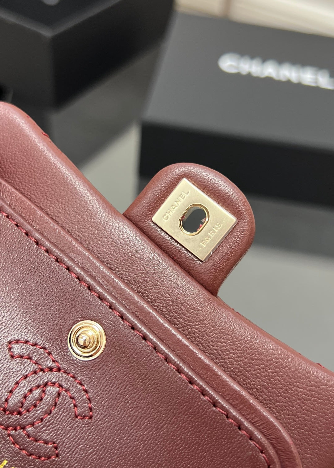 CHANEL 25S FLAP CHARM BAG 13 IN DARK RED LAMBSKIN