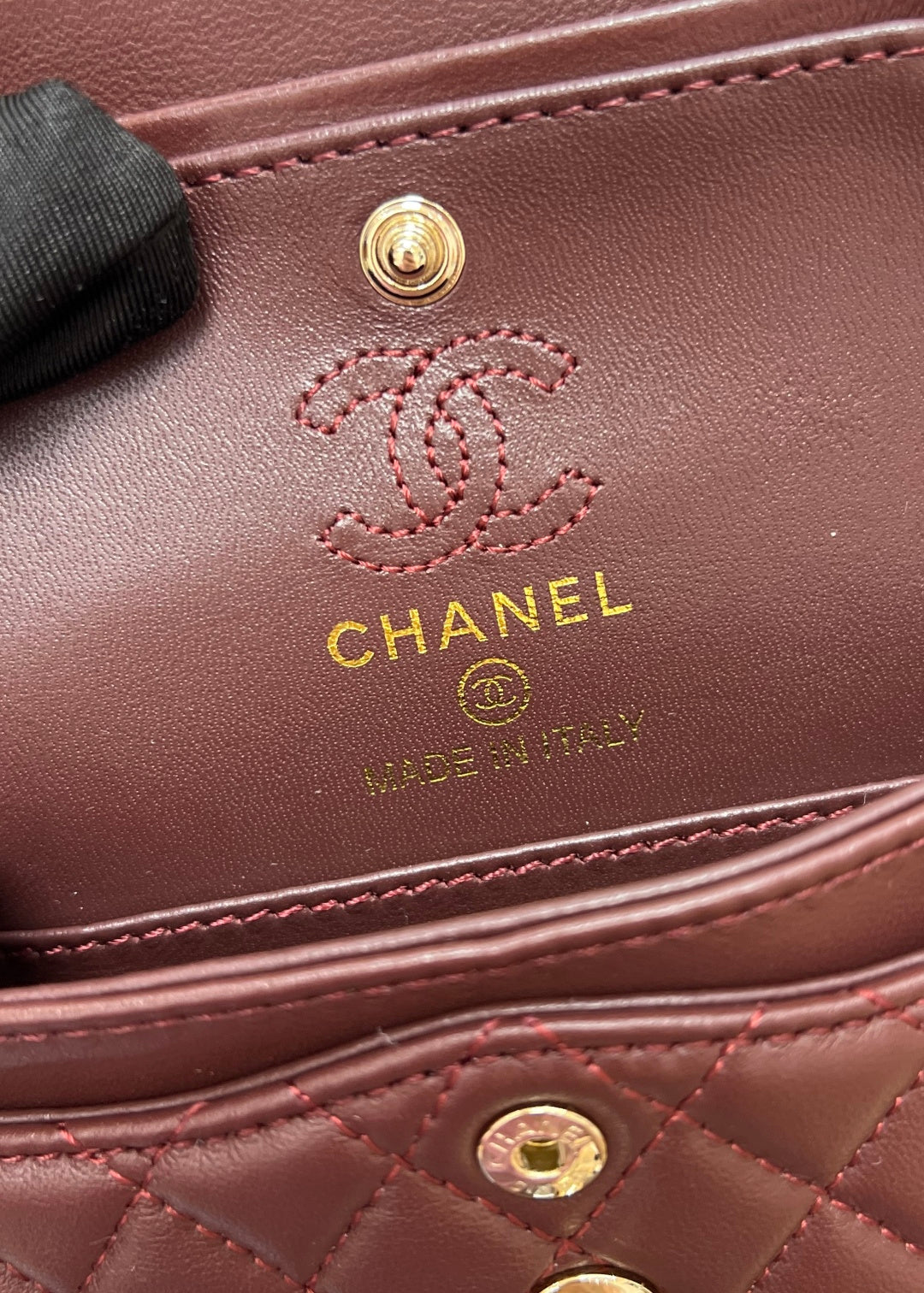 CHANEL 25S FLAP CHARM BAG 13 IN DARK RED LAMBSKIN