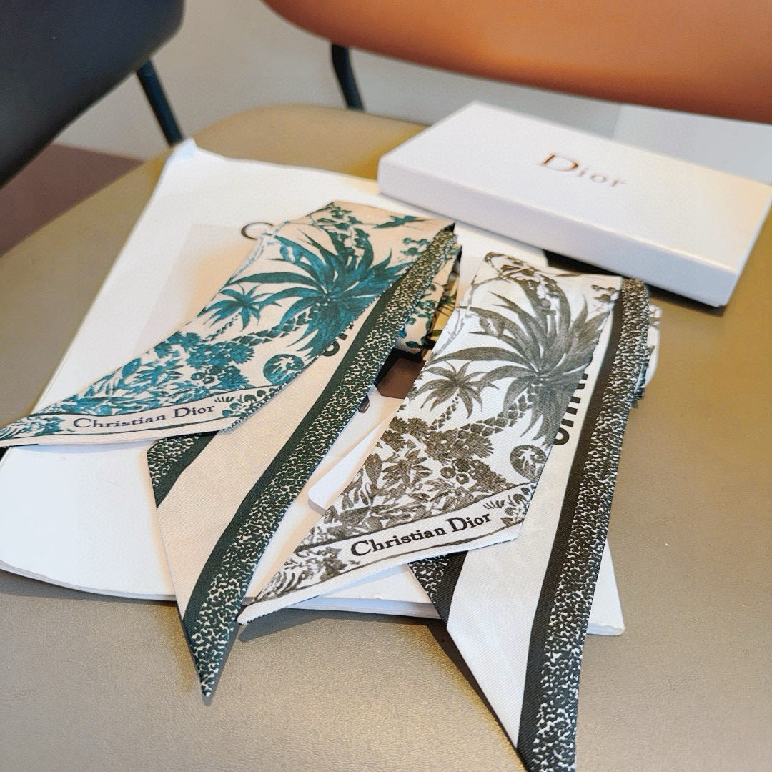 DIOR TWILLY 100 CM IN SILK 714384