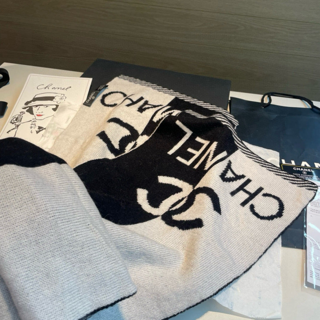 CHANEL 25S SCARF 180 IN CASHMERE 932415