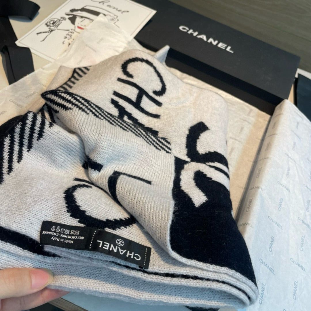 CHANEL 25S SCARF 180 IN CASHMERE 932415