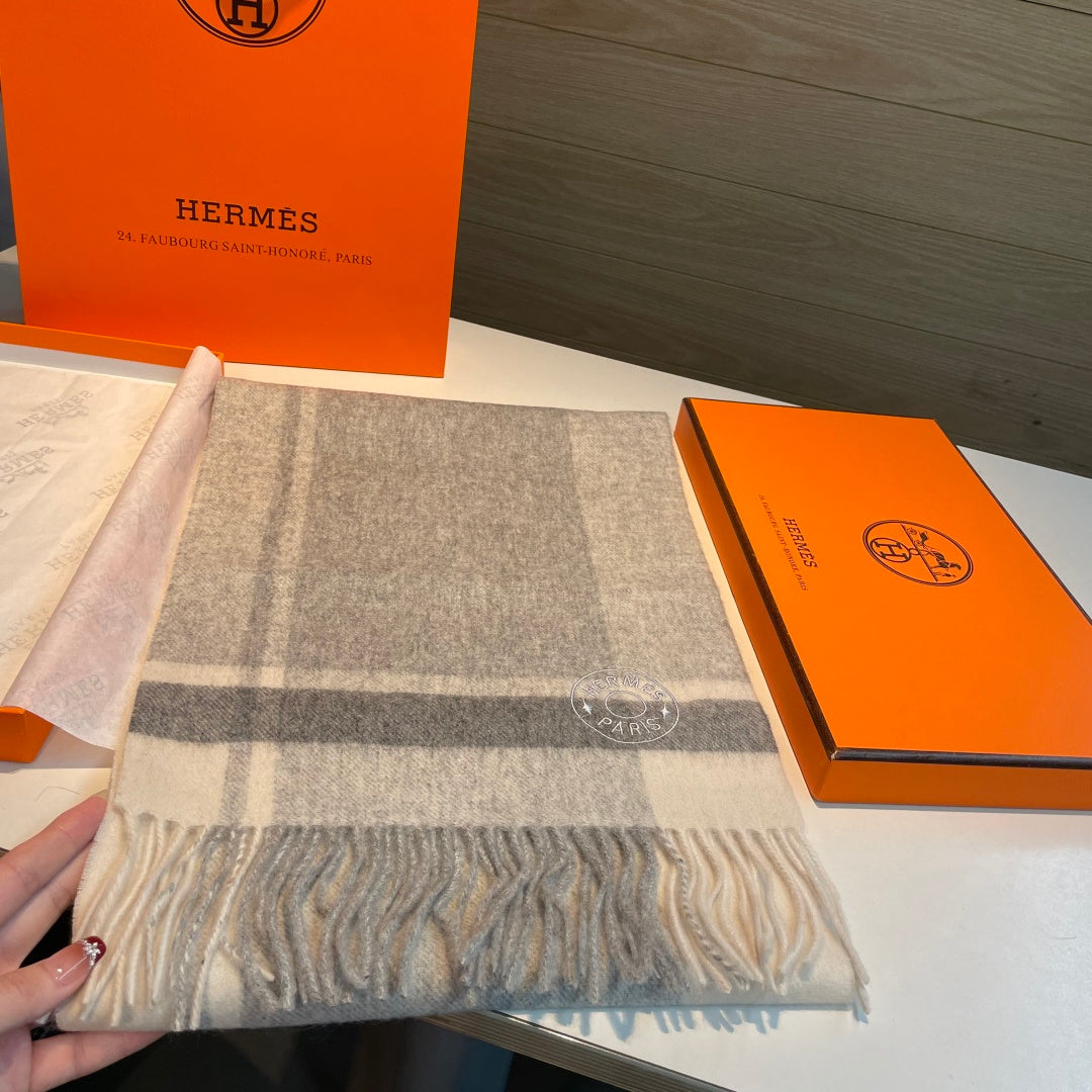 HERMES 25S SCARF 180 IN CASHMERE 989918