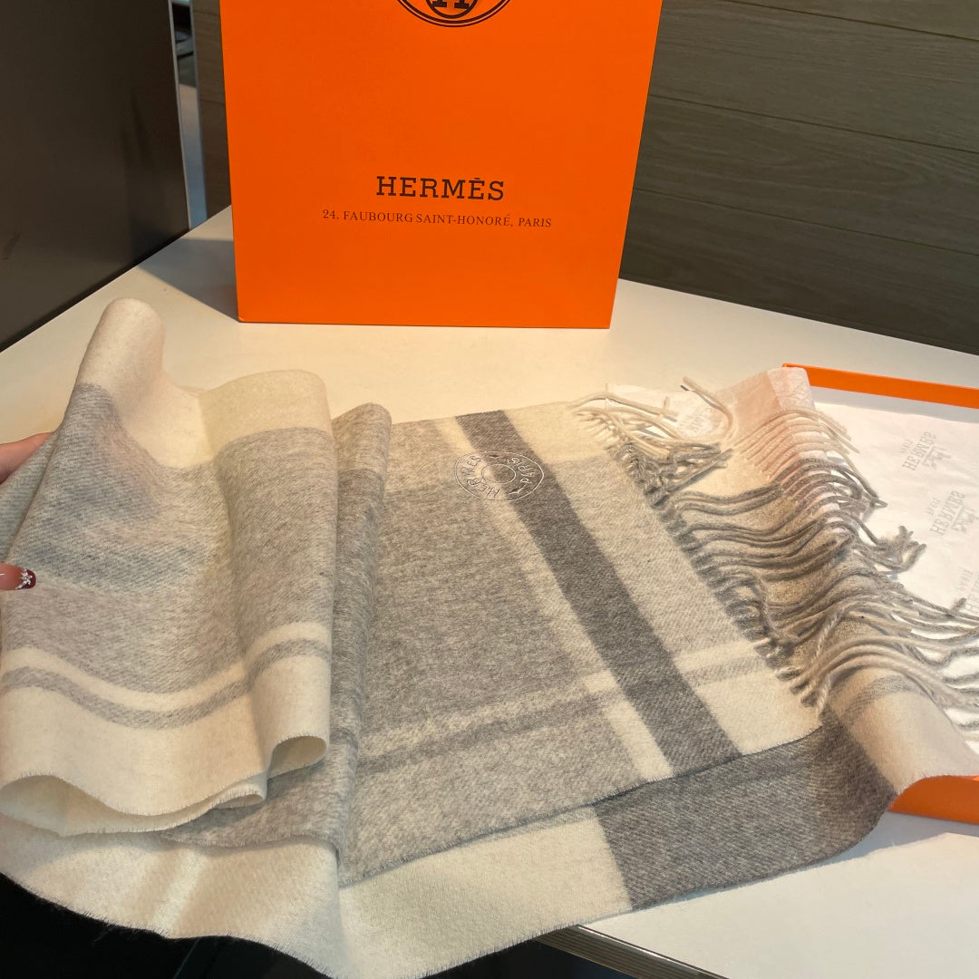 HERMES 25S SCARF 180 IN CASHMERE 989918