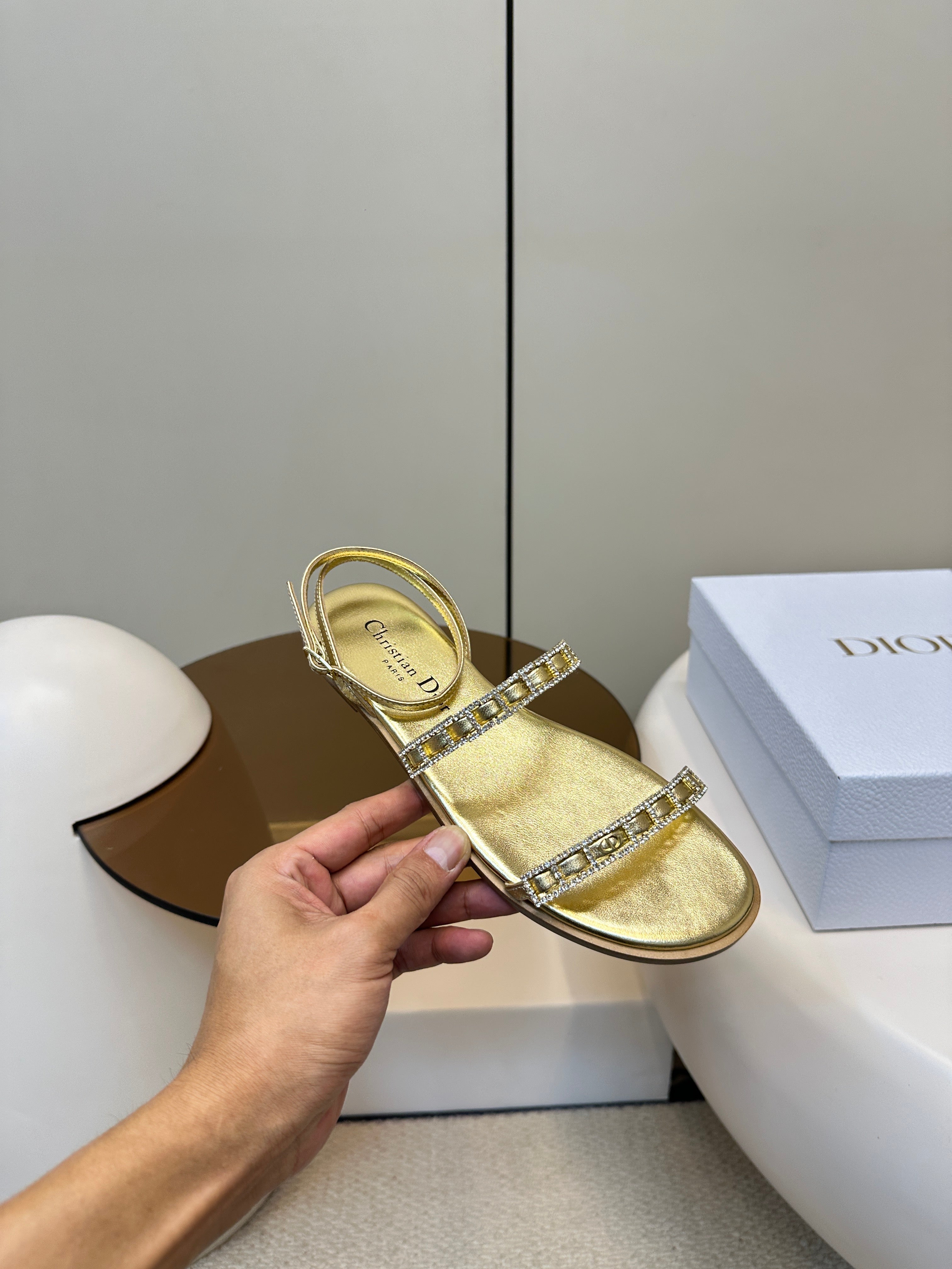 FLAT SANDALS 25S IN SHINY GOLD CALFSKIN RHINESTONES STRAP