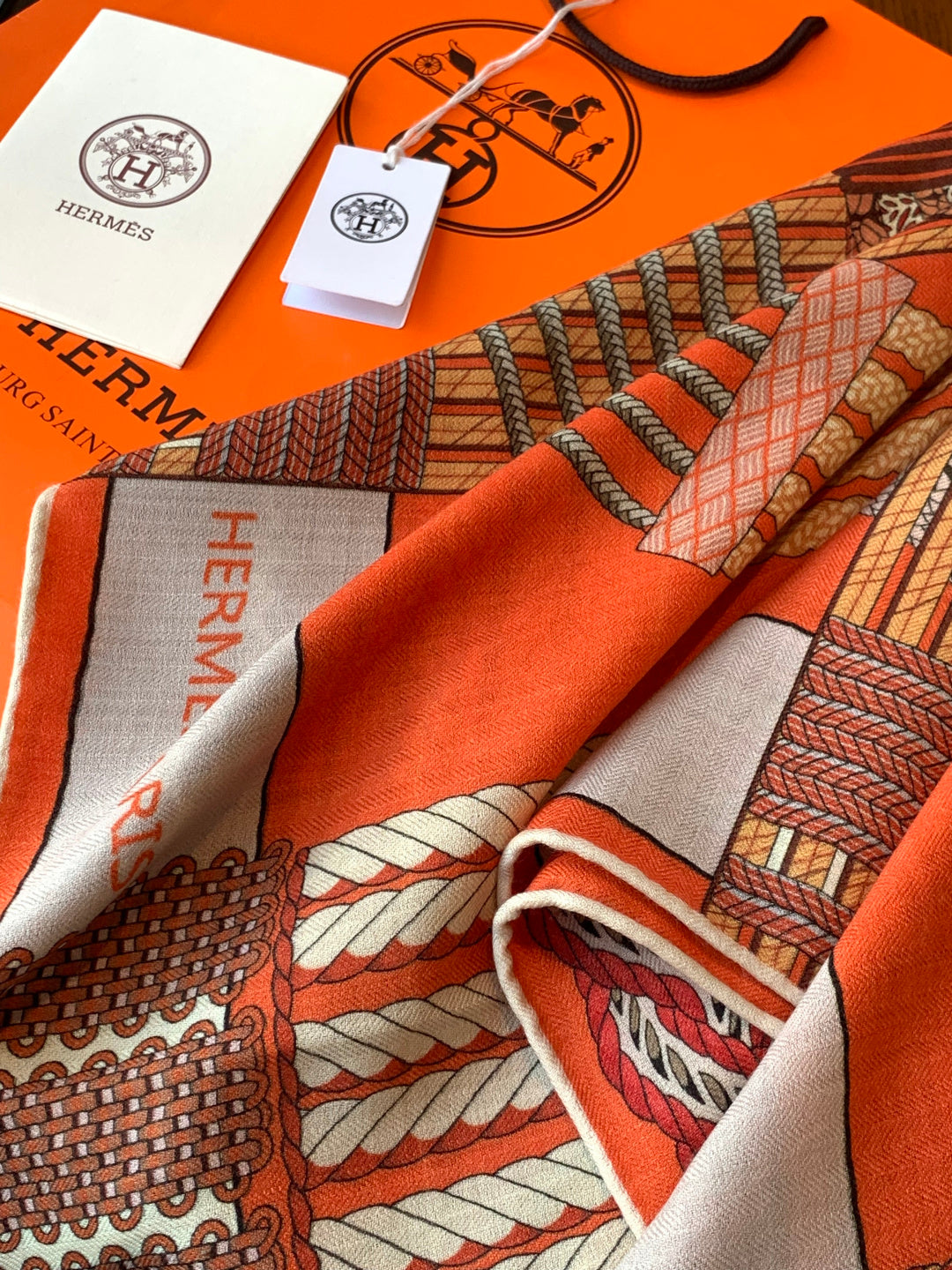 HERMES 25S SCARF 140 IN SILK 989535