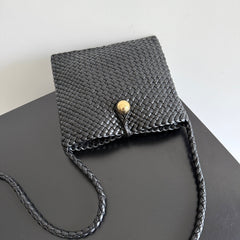 BOTTEGA VENETA 25S TOSCA BAG 19 IN BLACK CALFSKIN GOLD HARDWARE