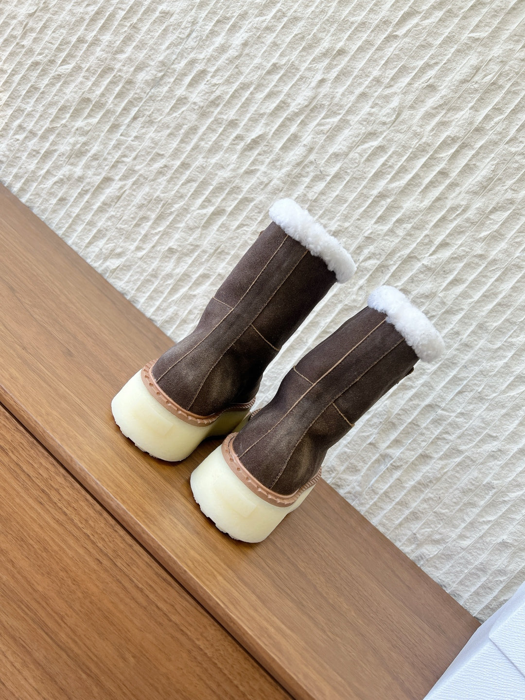 PRADA 25S ANKLE BOOTS 40 MM IN MUTED BROWN GRAY SUEDE SHEARLING-LINED