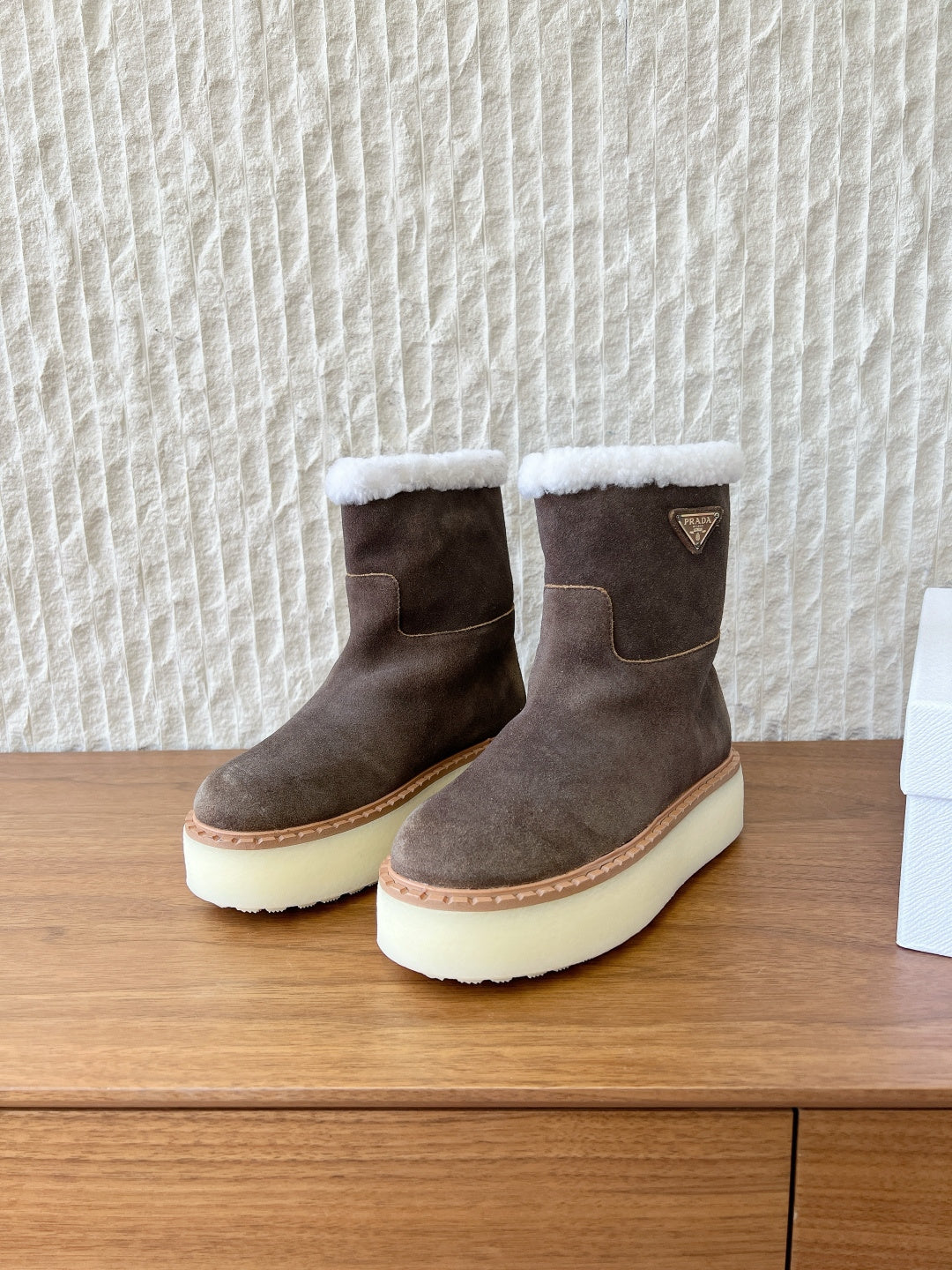 PRADA 25S ANKLE BOOTS 40 MM IN MUTED BROWN GRAY SUEDE SHEARLING-LINED